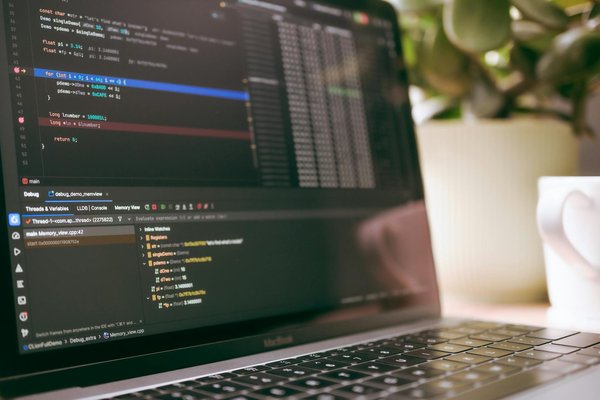 Welche natürlichen Materialien eignen sich besonders für Sommerhüte?